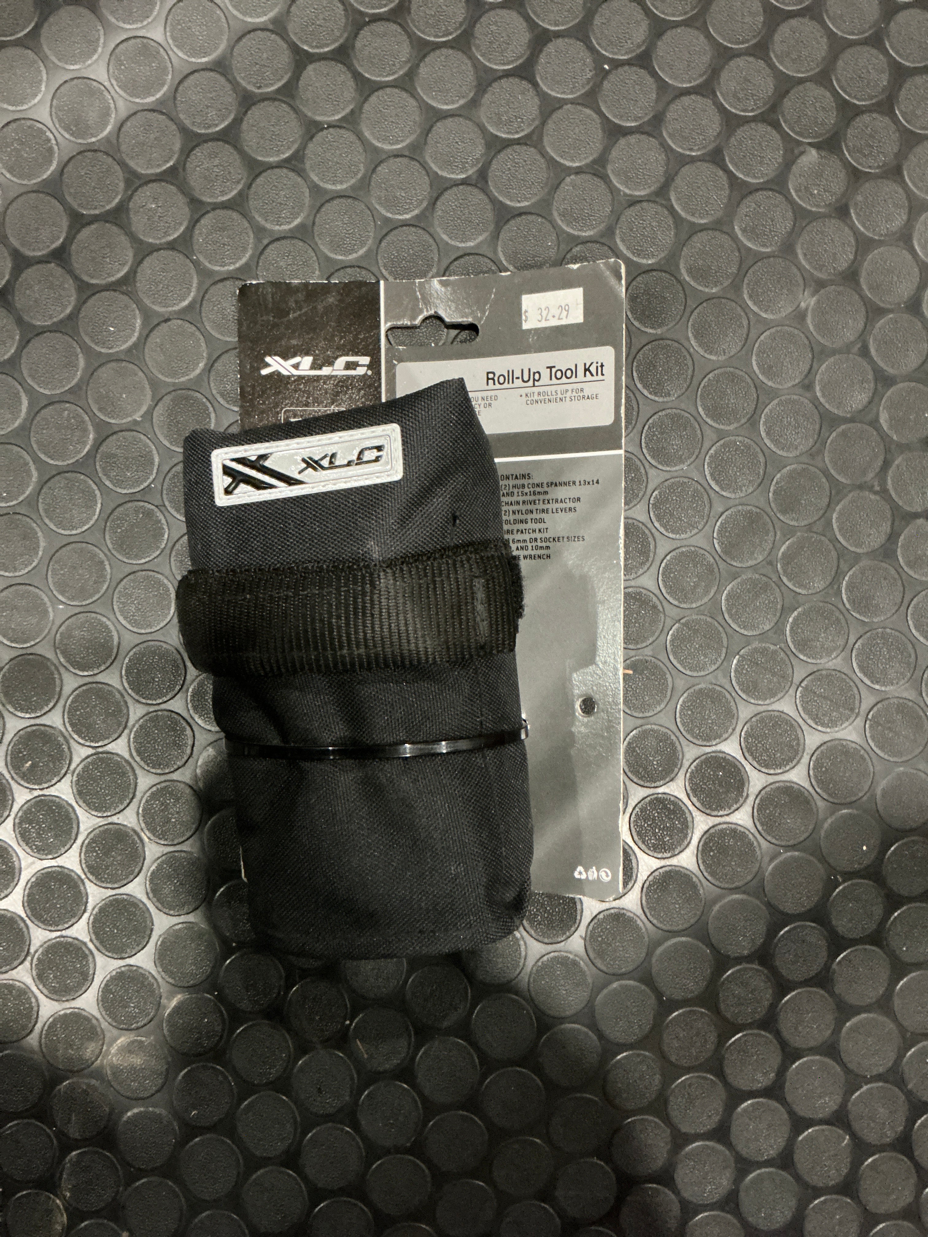 XLC ROLL UP TOOL KIT