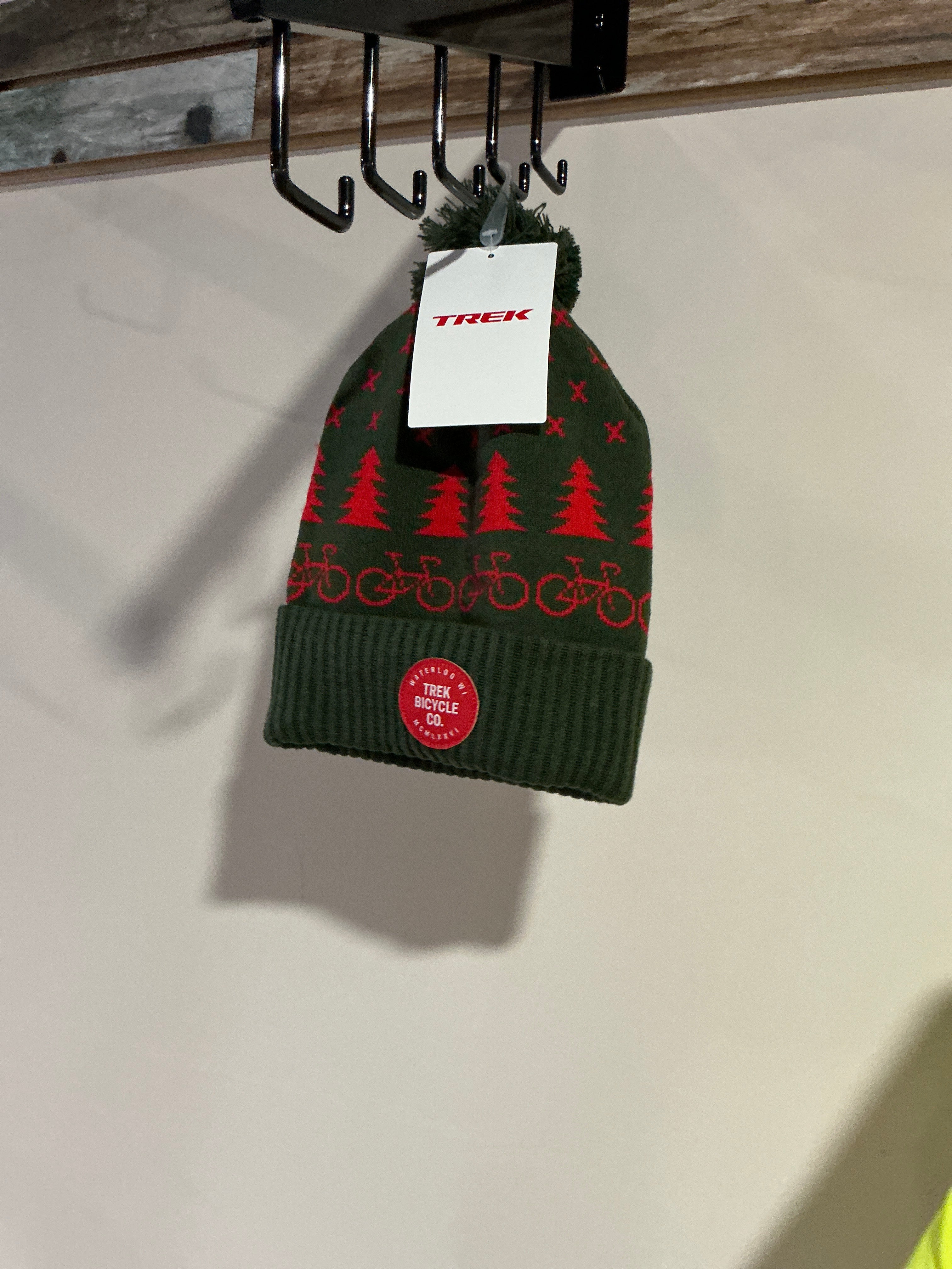 TREK HOLIDAY BEANIE