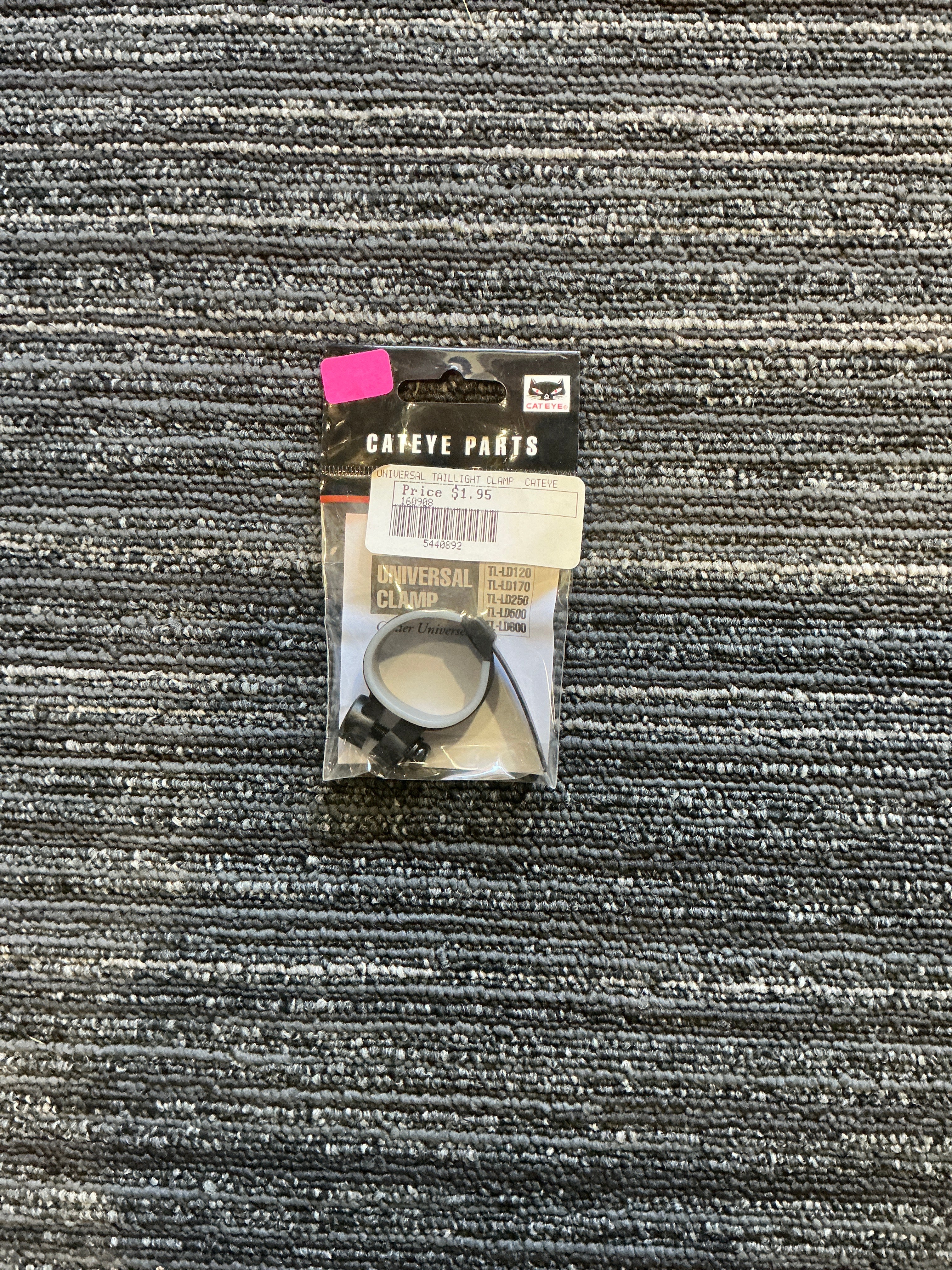 UNIVERSAL TAILLIGHT CLAMP CATEYE