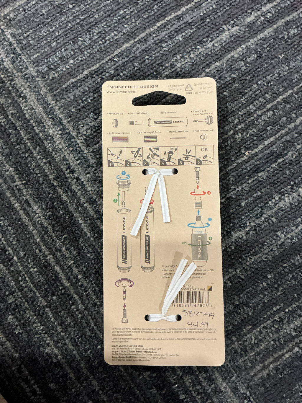 Tubeless tire repair kit