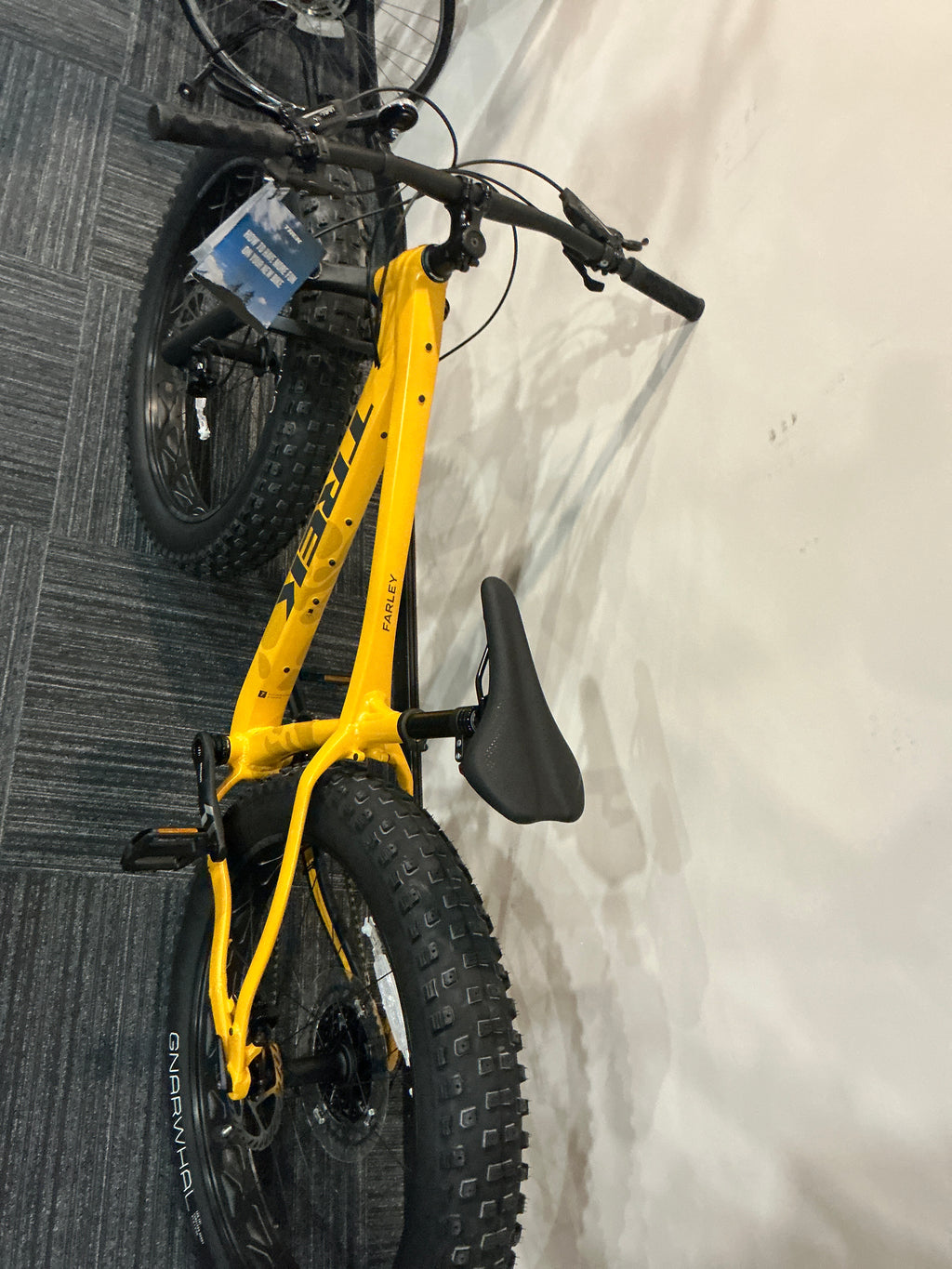 TREK FARLEY 7M YELLOW