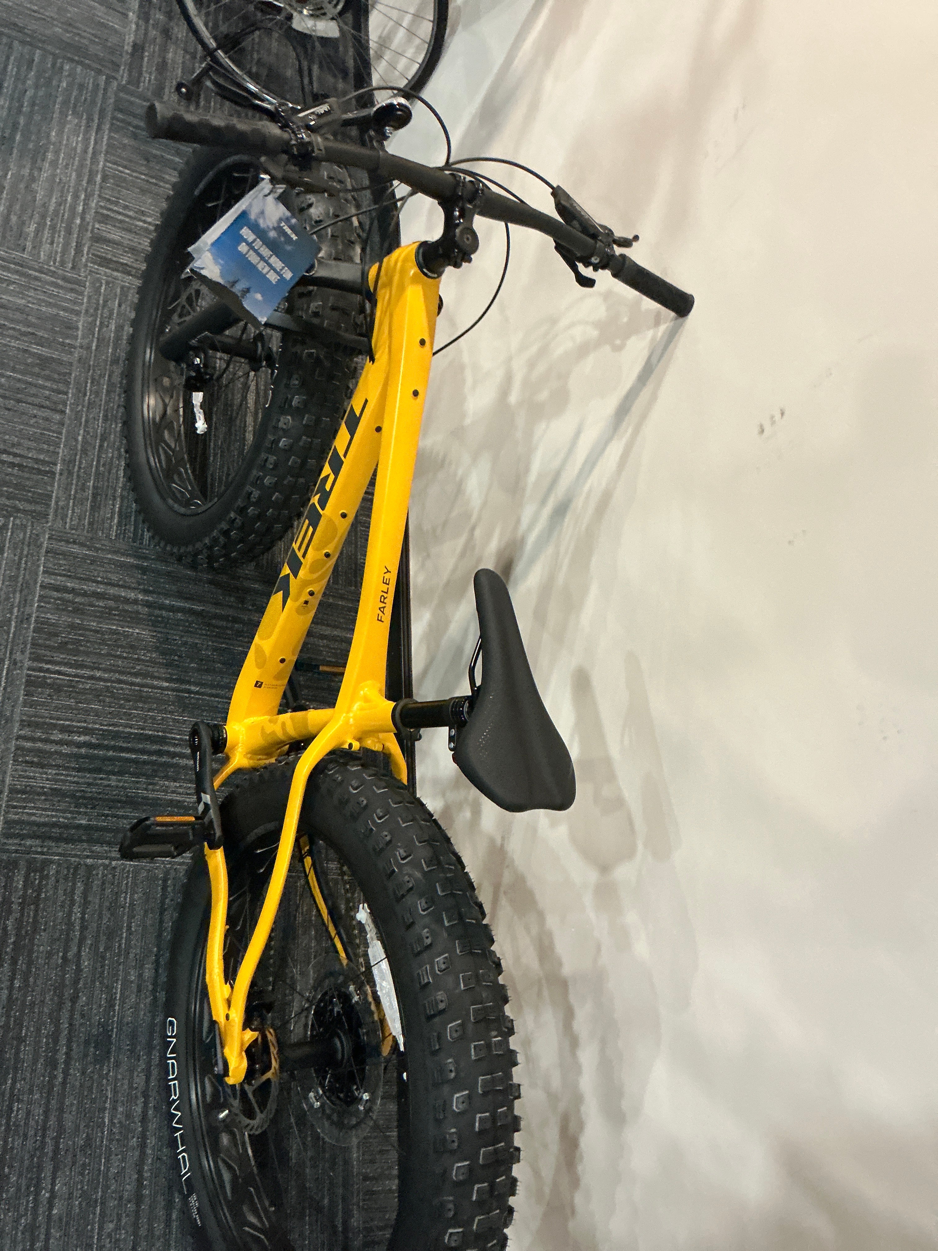 TREK FARLEY 7M YELLOW