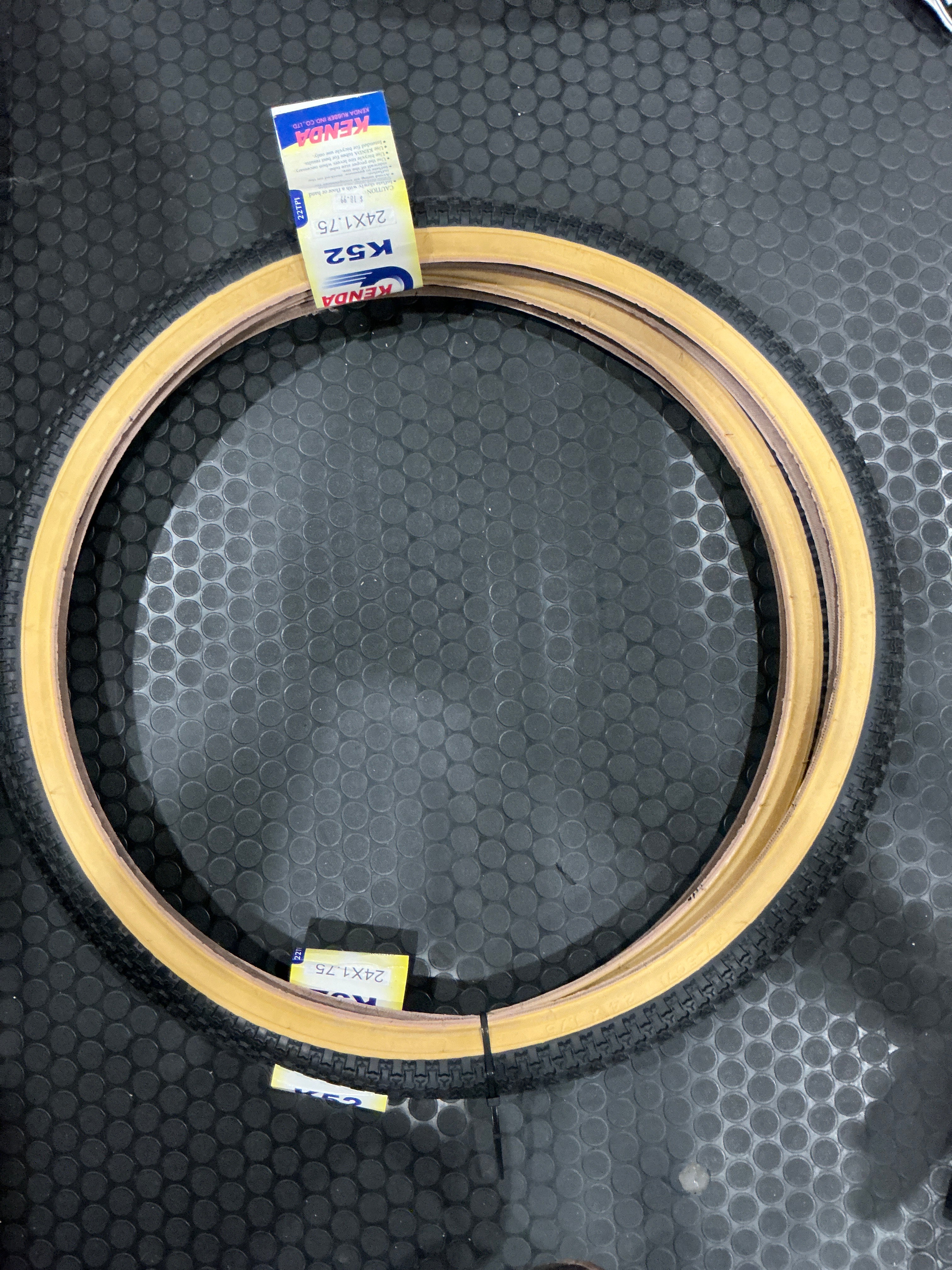 KENDA Tires