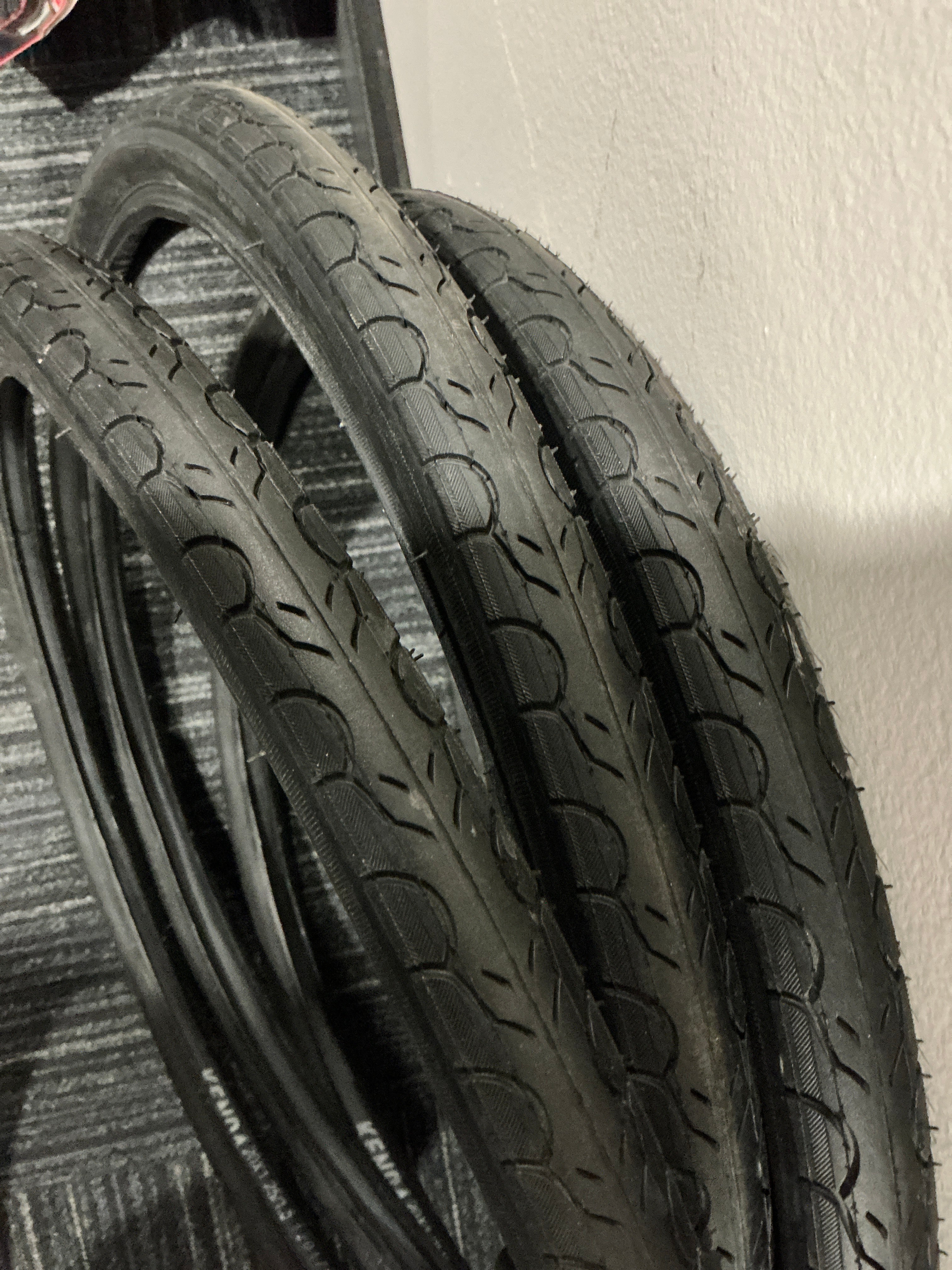 KENDA Tires