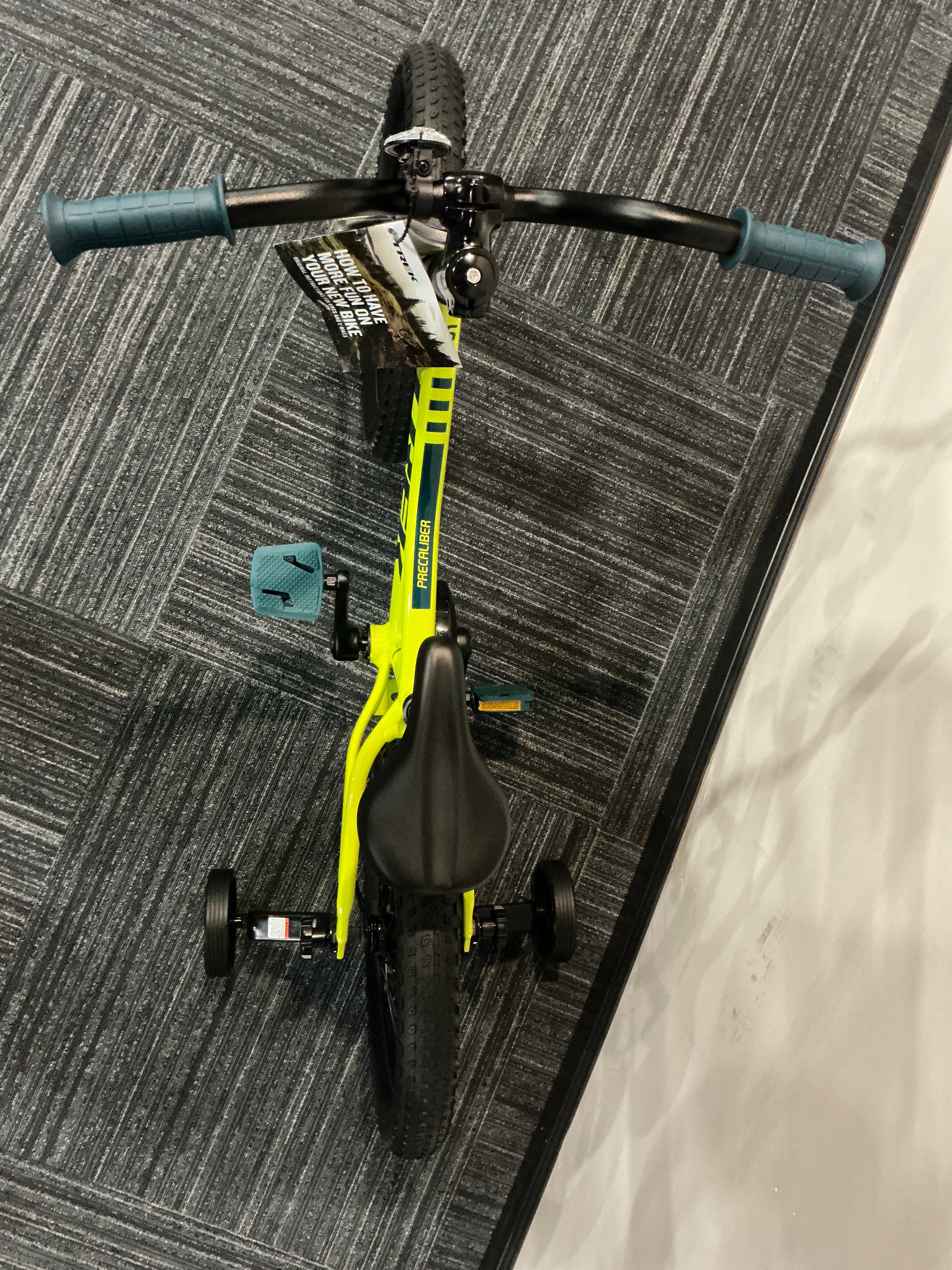 TREK PRECALIBER 16CB BRIGHT GREEN