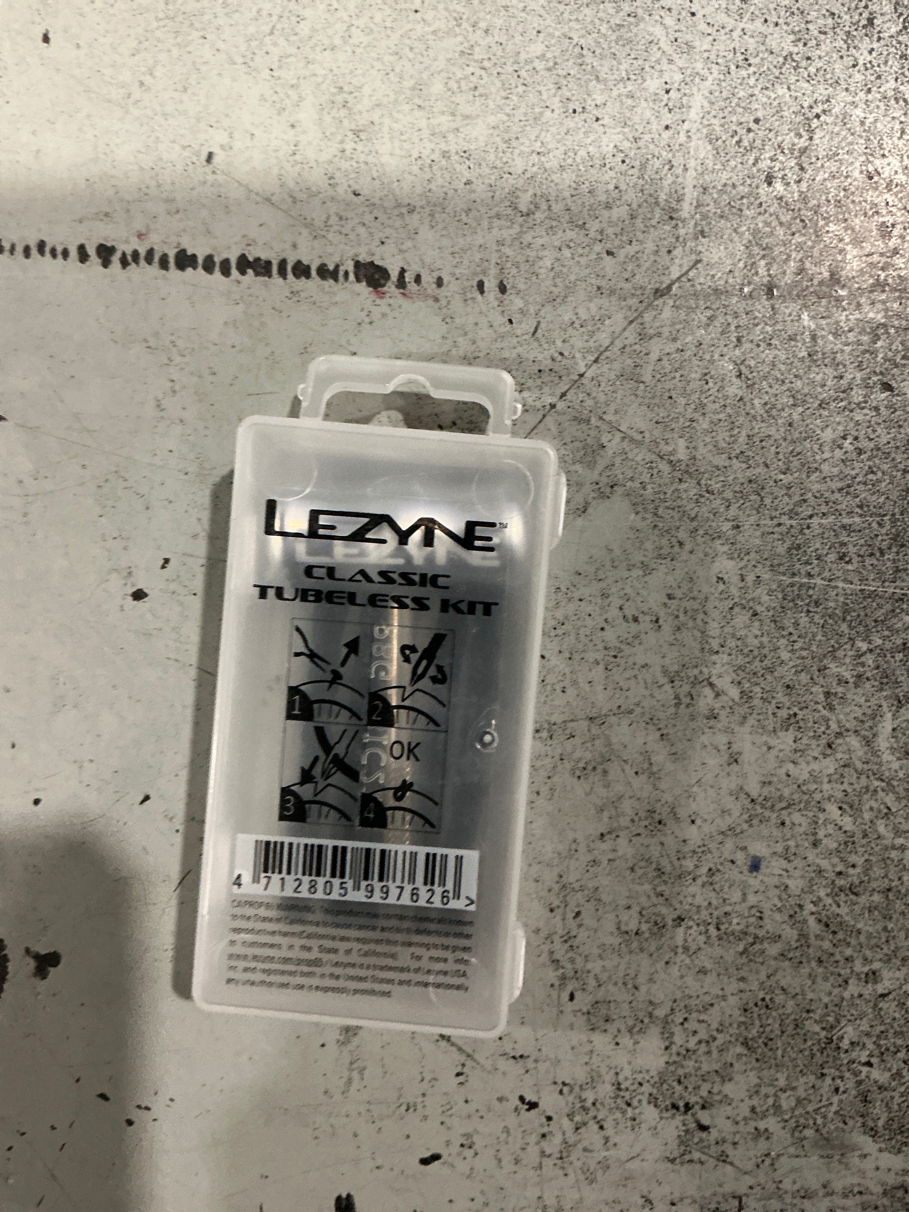 LEZYNE Tubeless repair kit
