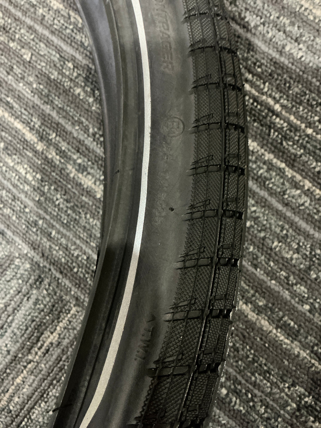 BNT E6 HCL 26x2.00