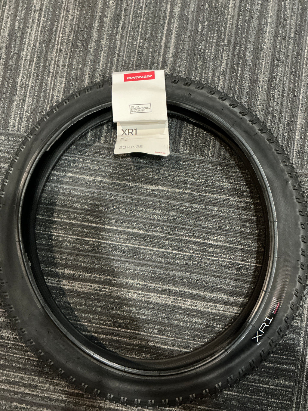 Tire Bontrager 20x 2.25