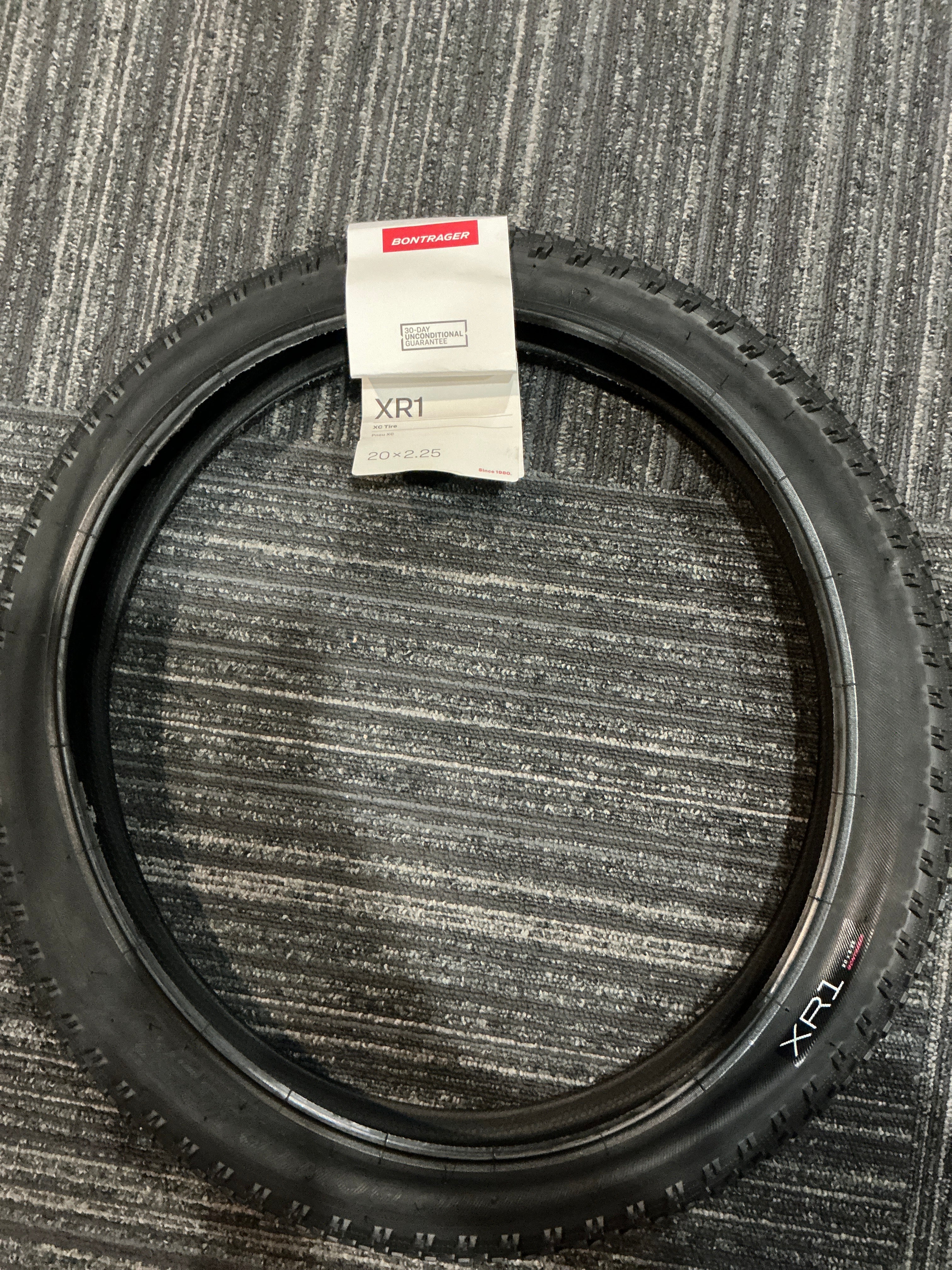 Tire Bontrager 20x 2.25