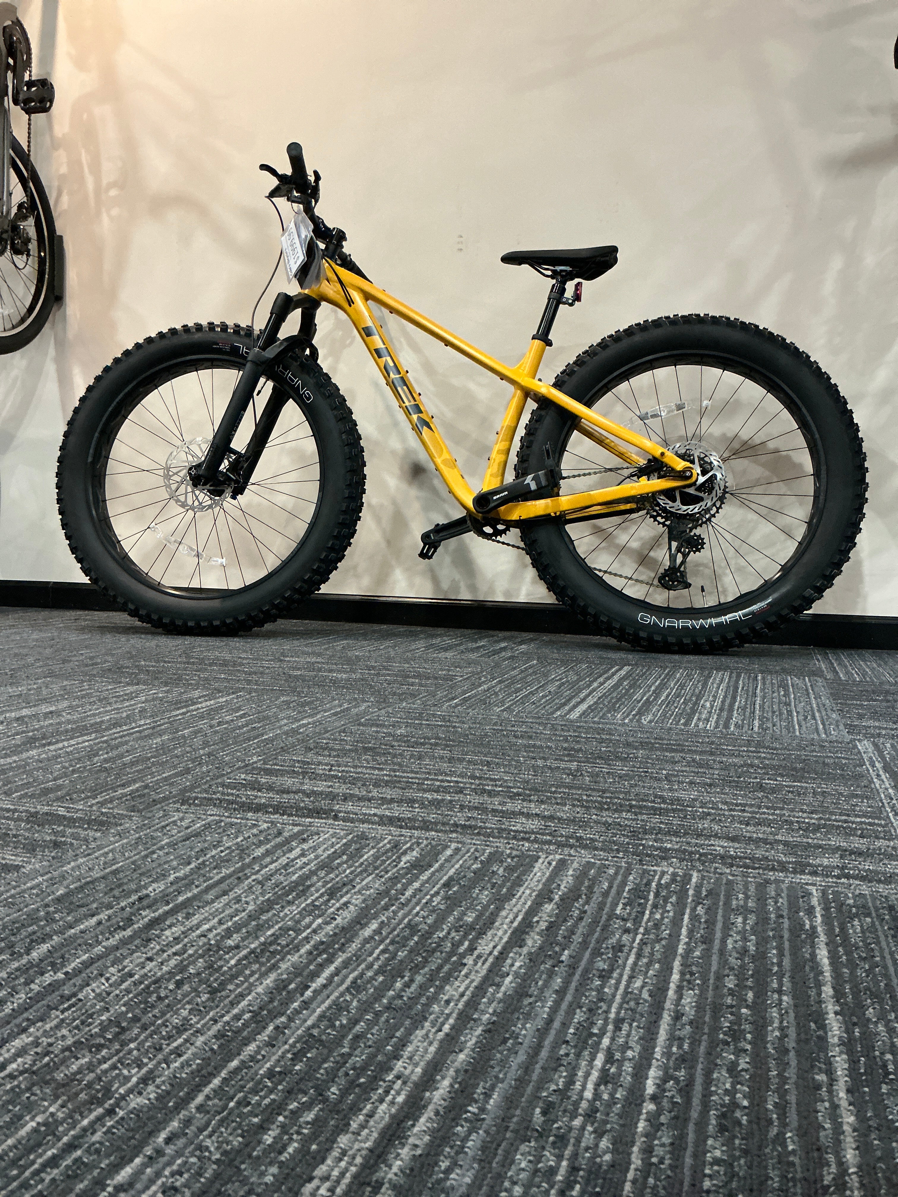 TREK FARLEY 7M YELLOW