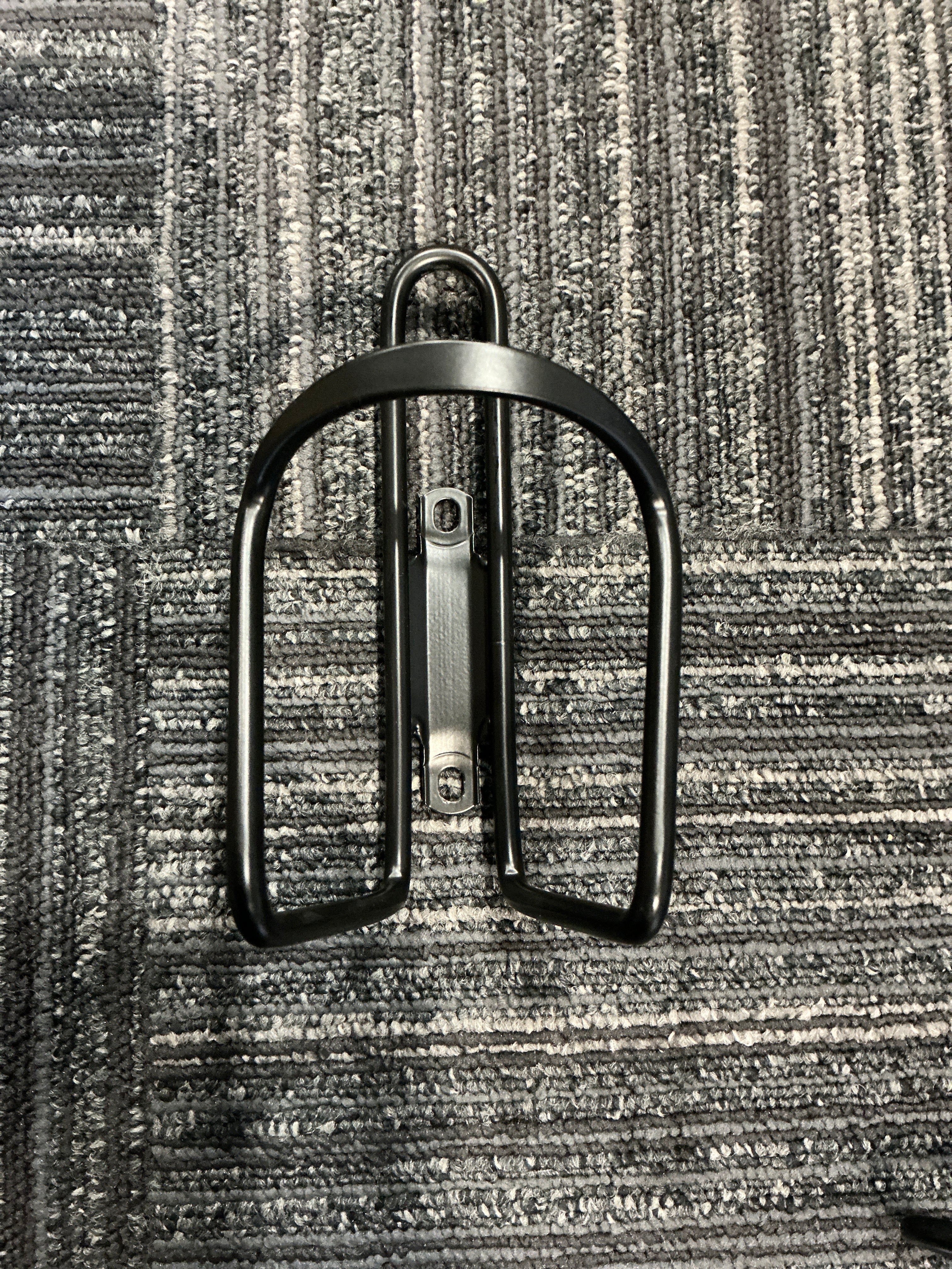 Sun hollow 6mm bottle cage