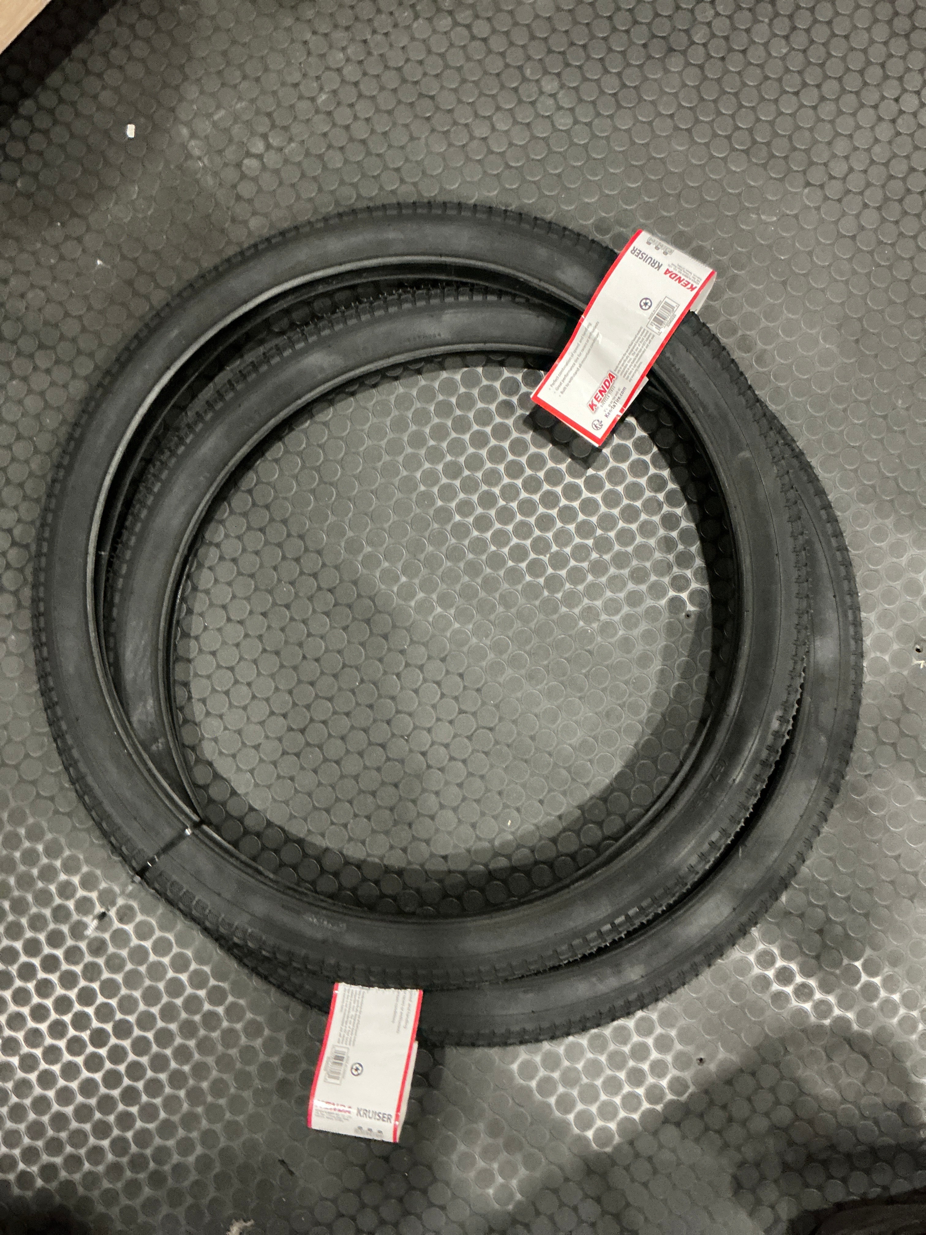 KENDA Tires
