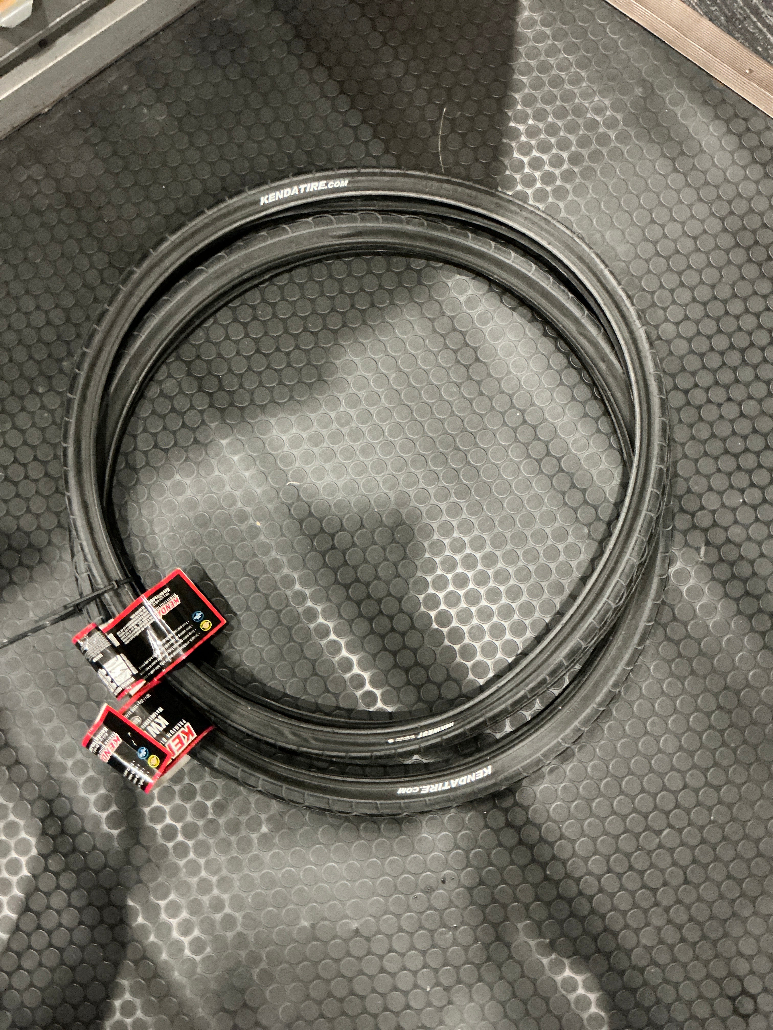KENDA Tires